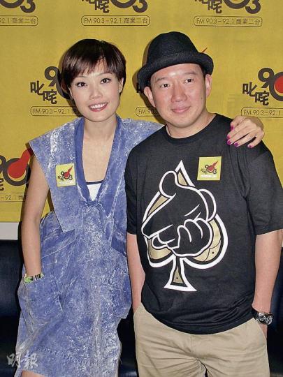 容祖兒笑言日日對住杜汶澤也不會生厭,因為對方口齒伶俐,為她擋去不少問題。(攝影/記者:楊安莉) 容祖兒笑言日日對住杜汶澤也不會生厭,因為對方口齒伶俐,為她擋去不少問題。(攝影/記者:楊安莉)