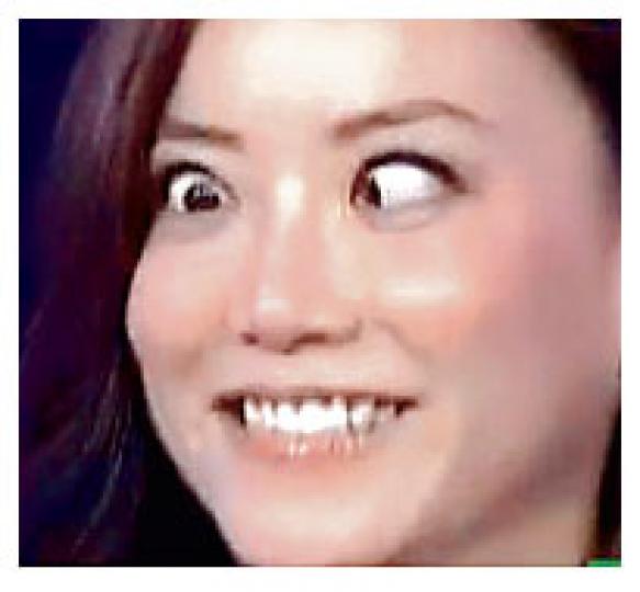 身為經理人部門總監的霍汶希表演鬥雞眼,歎為觀止。(微博圖片) 身為經理人部門總監的霍汶希表演鬥雞眼,歎為觀止。(微博圖片)