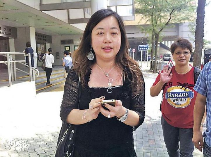 被壓死紮鐵工人傅寶宜的遺孀說,認同丈夫死於意外的裁決,她認為有關意外原可避免,現正研究循民事索償。(余卓善攝) 慘死紮鐵工吳欣榮的遺孀,在庭上庭外都哭成淚人,未有接受傳媒採訪。(余卓善攝) 被壓死紮鐵工人傅寶宜的遺孀說,認同丈夫死於意外的裁決,她認為有關意外原可避免,現正研究循民事索償。(余卓善攝) 慘死紮鐵工吳欣榮的遺孀,在庭上庭外都哭成淚人,未有接受傳媒採訪。(余卓善攝)