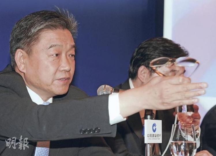 建行行長張建國坦言,下半年不良貸款「雙降」是不現實的,但預計不良貸款率將保持在1%左右的水平。 (劉焌陶攝) 建行行長張建國坦言,下半年不良貸款「雙降」是不現實的,但預計不良貸款率將保持在1%左右的水平。 (劉焌陶攝)