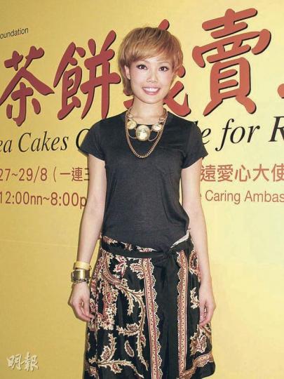 容祖兒對港姐投票獎品的歐洲名車也有興趣。(攝影/記者﹕孫慧莊) 容祖兒對港姐投票獎品的歐洲名車也有興趣。(攝影/記者﹕孫慧莊)