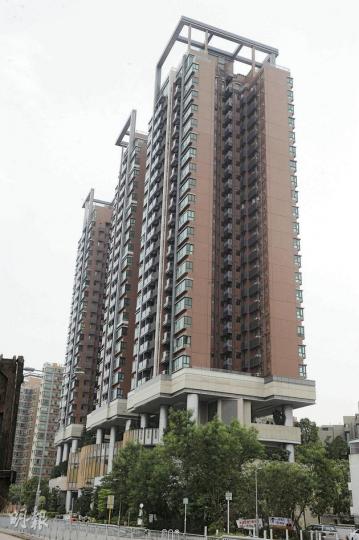 受惠全港樓價上升、新盤出爐等因素,新界西北樓價追落後,上月才入伙的元朗尚豪庭額印盤以高價成交,業主實賺37萬元。(劉焌陶攝) 受惠全港樓價上升、新盤出爐等因素,新界西北樓價追落後,上月才入伙的元朗尚豪庭額印盤以高價成交,業主實賺37萬元。(劉焌陶攝)