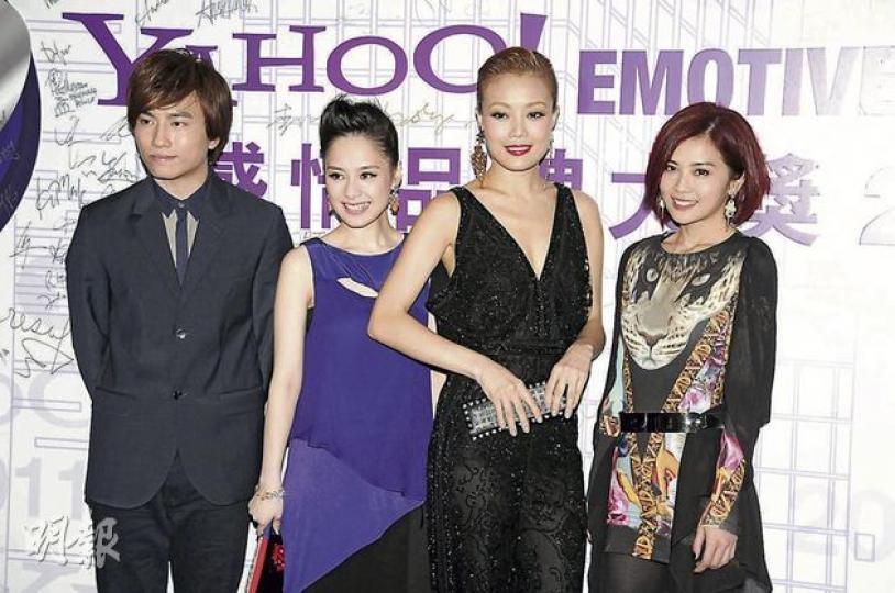 羅力威(左起)、阿嬌、容祖兒及阿Sa前晚一起出席頒獎禮。(攝影﹕孫華中) 羅力威(左起)、阿嬌、容祖兒及阿Sa前晚一起出席頒獎禮。(攝影﹕孫華中)
