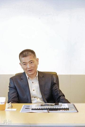 上海棟華主席錢文華表示,公司在經濟觸底時仍交出一份不錯的成績單,經濟好轉之時將使公司快速發展迎來新契機。(葉思雅攝) 上海棟華主席錢文華表示,公司在經濟觸底時仍交出一份不錯的成績單,經濟好轉之時將使公司快速發展迎來新契機。(葉思雅攝)