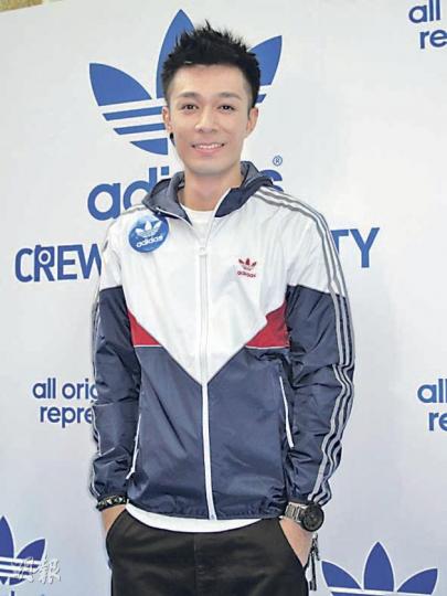 周柏豪稍後參與音樂會演出,到時不會在台上跳舞,笑言因自己舞技差劣。(攝影/記者﹕李潔盈) 周柏豪稍後參與音樂會演出,到時不會在台上跳舞,笑言因自己舞技差劣。(攝影/記者﹕李潔盈)