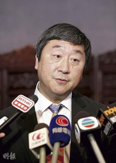 中大校長沈祖堯說,尊重大專生在中大舉行罷課運動,會配合提供場地和電力支援。(李澤彤攝) 中大校長沈祖堯說,尊重大專生在中大舉行罷課運動,會配合提供場地和電力支援。(李澤彤攝)