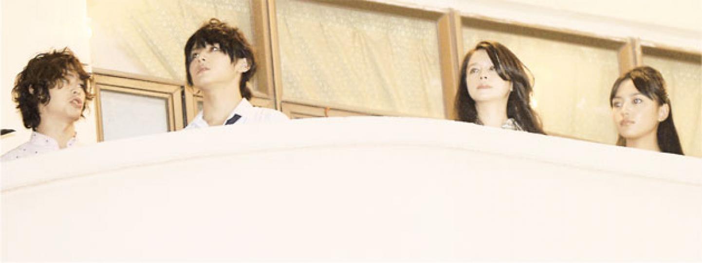 有岡大貴(左起)、山田涼介、徐若瑄、川口春奈前晚在唐樓露台取景。(攝影/記者:劉永銳 黃梓烜 梁榮達) 山田涼介昨早在九龍城拍外景,在樹蔭下透涼。(攝影/記者:劉永銳 黃梓烜 梁榮達) 吳尊前晚大方任影兼展示《金田一》劇本。(攝影/記者:劉永銳 黃梓烜 梁榮達) 有岡大貴 (左起)、山田涼介、川口春奈昨早在酷熱天氣下拍攝,熱到皺眉頭。(攝影/記者:劉永銳 黃梓烜 梁榮達) 蔣嘉旻陪朋友看山田涼介拍戲。(攝影/記者:劉永銳 黃梓烜 梁榮達) 有岡大貴(左起)、山田涼介、徐若瑄、川口春奈前晚在唐樓露台取景。(攝影/記者:劉永銳 黃梓烜 梁榮達) 山田涼介昨早在九龍城拍外景,在樹蔭下透涼。(攝影/記者:劉永銳 黃梓烜 梁榮達) 吳尊前晚大方任影兼展示《金田一》劇本。(攝影/記者:劉永銳 黃梓烜 梁榮達) 有岡大貴 (左起)、山田涼介、川口春奈昨早在酷熱天氣下拍攝,熱到皺眉頭。(攝影/記者:劉永銳 黃梓烜 梁榮達) 蔣嘉旻陪朋友看山田涼介拍戲。(攝影/記者:劉永銳 黃梓烜 梁榮達)
