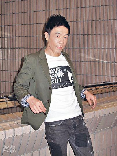 黃貫中表示到台北演出期間,會有親友幫忙照顧朱茵。(攝影/記者﹕孫慧莊) 黃貫中表示到台北演出期間,會有親友幫忙照顧朱茵。(攝影/記者﹕孫慧莊)