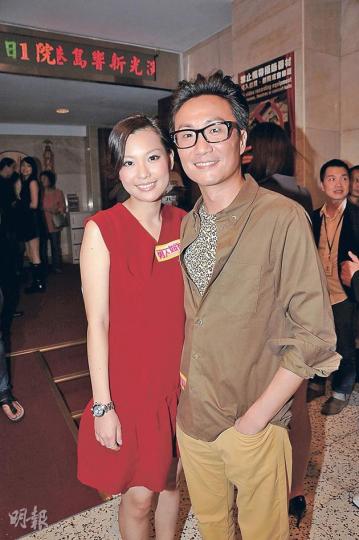 鄭中基偕老婆余思敏拍拖睇首映。(攝影﹕鍾偉茵) 林峯和緋聞女友吳千語大方合照,不過二人在現場沒有任何交流。(攝影﹕鍾偉茵) 徐子珊現身為林峯撐場。(攝影﹕鍾偉茵) 熊黛林「高人一等」,同場藝人都要保持距離,怕要抬頭跟她說話。(攝影﹕鍾偉茵) 鄭中基偕老婆余思敏拍拖睇首映。(攝影﹕鍾偉茵) 林峯和緋聞女友吳千語大方合照,不過二人在現場沒有任何交流。(攝影﹕鍾偉茵) 徐子珊現身為林峯撐場。(攝影﹕鍾偉茵) 熊黛林「高人一等」,同場藝人都要保持距離,怕要抬頭跟她說話。(攝影﹕鍾偉茵)