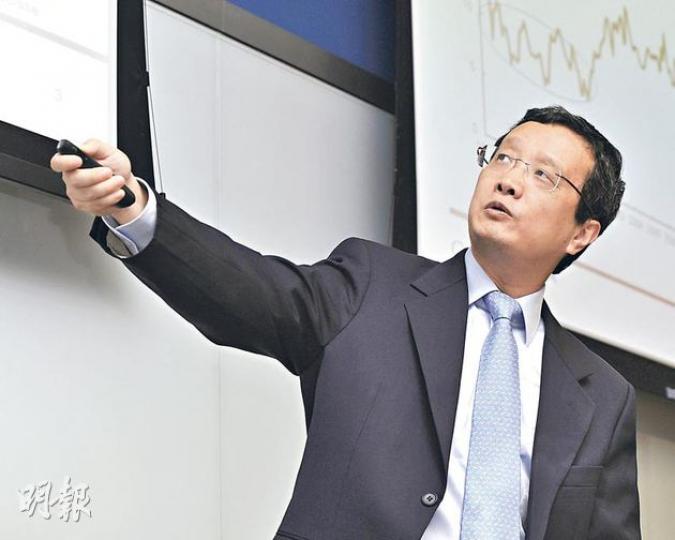 陶冬昨日稱香港房地產已經進入瘋狂狀態,怒斥業主大幅加租簡直就是「殺雞取卵」。(葉家豪攝) 陶冬昨日稱香港房地產已經進入瘋狂狀態,怒斥業主大幅加租簡直就是「殺雞取卵」。(葉家豪攝)