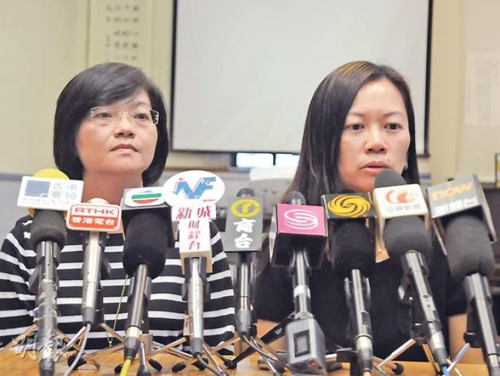 救恩學校校長陳梁淑貞(右)表示,頌恩、頌軒兩姊弟由幼稚園部升上小學部至今,於該校已就讀逾7年,與師生感情深厚,對頌軒離世深感難過。左為助理校長姚黎丹雯。(蔡方山攝) 救恩學校校長陳梁淑貞(右)表示,頌恩、頌軒兩姊弟由幼稚園部升上小學部至今,於該校已就讀逾7年,與師生感情深厚,對頌軒離世深感難過。左為助理校長姚黎丹雯。(蔡方山攝)