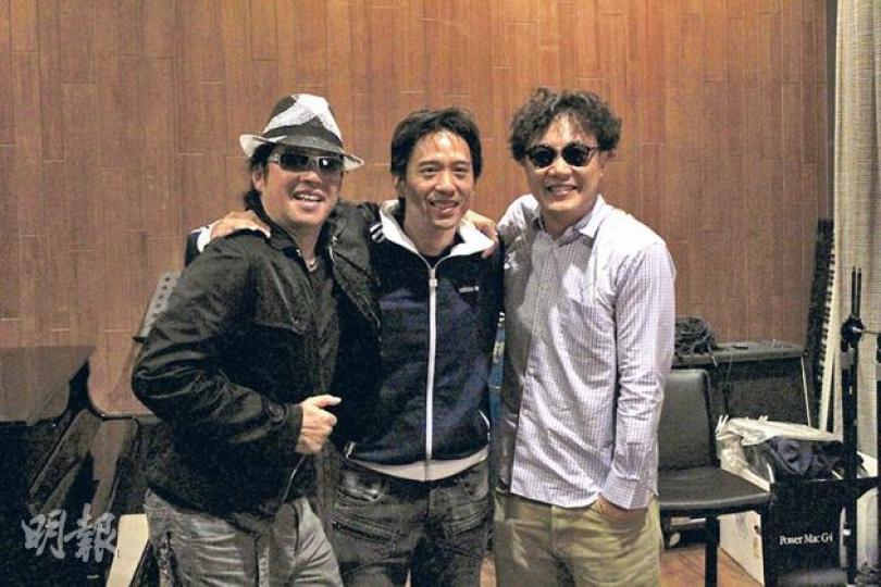 譚詠麟(左起)、Eric Kwok、陳奕迅一見面即雞啄唔斷。(微博圖片) 譚詠麟(左起)、Eric Kwok、陳奕迅一見面即雞啄唔斷。(微博圖片)