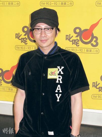 孫耀威近日收養3隻流浪貓,貓咪經常撒嬌俘虜他。(攝影/記者:楊安莉) 孫耀威近日收養3隻流浪貓,貓咪經常撒嬌俘虜他。(攝影/記者:楊安莉)