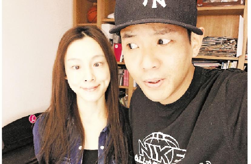 范瑋琪對老公黑人投下信任票。(微博圖片) 范瑋琪對老公黑人投下信任票。(微博圖片)