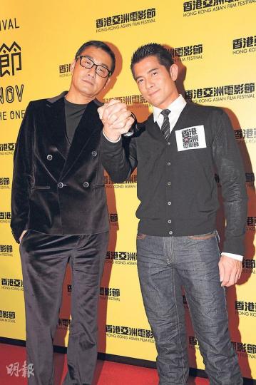 梁家輝(左)戥好兄弟郭富城(右)計劃好自己的事業、生活和選擇而開心。(攝影:孫華中) 梁家輝(左)戥好兄弟郭富城(右)計劃好自己的事業、生活和選擇而開心。(攝影:孫華中)