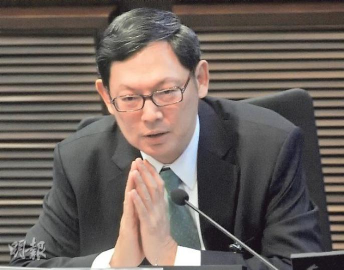 金管局總裁陳德霖指隨着歐債危機於第三季逐漸緩和，歐元及當地股市齊升，外匯基金在貨幣市場及股市皆表現向好。（余俊亮攝）