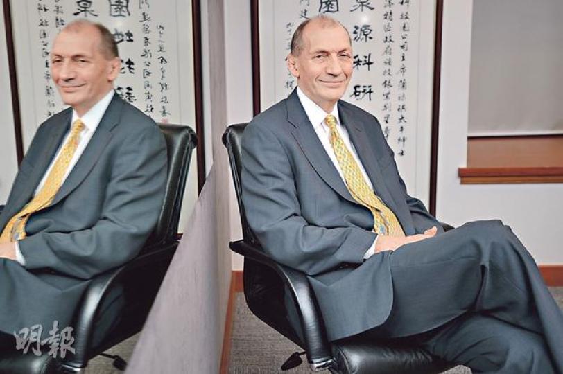 海濱事務委員會主席蒲祿祺（Nicholas Brooke）表示，目前正為海濱管理局草擬計劃書和財政預算，包括日後的營運和管理模式、實際需注入多少海濱地皮等，以趕及於明年農曆新年後諮詢公眾3個月。（盧翊銘攝）