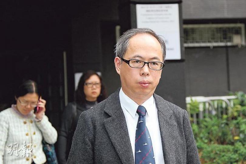 港九小輪總經理伍兆緣(圖)承認,船員工作指引不足,意外後已參考業界制訂詳細守則。(林俊源攝) 港九小輪總經理伍兆緣(圖)承認,船員工作指引不足,意外後已參考業界制訂詳細守則。(林俊源攝)