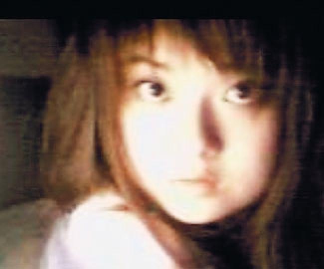 小寶在微博上載15歲的照片,說那時是瘦樣,還問大家:「美爆了是嗎?」(微博圖片) 陳明恩在新劇《神探高倫布》與視帝黎耀祥(右)、敖嘉年(左)結戲緣,令她獲益良多。(微博圖片) 小寶在微博上載15歲的照片,說那時是瘦樣,還問大家:「美爆了是嗎?」(微博圖片) 陳明恩在新劇《神探高倫布》與視帝黎耀祥(右)、敖嘉年(左)結戲緣,令她獲益良多。(微博圖片)