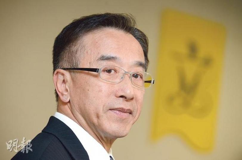 即將離任旅發局主席的自由黨田北俊(圖)讚揚林建岳(下圖)是勝任的接任人選,認為他要面對的挑戰較以往多,包括應先研究香港的旅客數目是否已達飽和。(盧翊銘攝) 即將離任旅發局主席的自由黨田北俊(圖)讚揚林建岳(下圖)是勝任的接任人選,認為他要面對的挑戰較以往多,包括應先研究香港的旅客數目是否已達飽和。(盧翊銘攝)