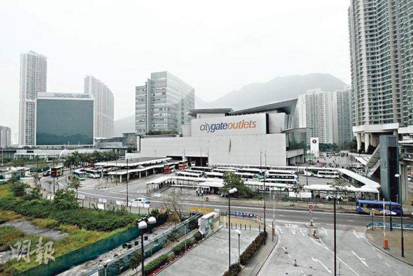 鄰近東涌港鐵站及東薈城的一幅商業地,由五大發展商合組的財團以23.28億元投得,市場估計未來將發展成酒店。(林俊源攝) 鄰近東涌港鐵站及東薈城的一幅商業地,由五大發展商合組的財團以23.28億元投得,市場估計未來將發展成酒店。(林俊源攝)