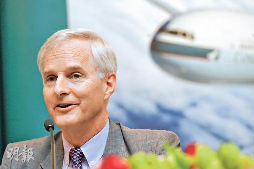 國泰航空去年純利大跌8成,員工平均加薪2%,表示今年不會向員工派發賞金或分花紅,但強調暫時無裁員及減薪計劃。圖為行政總裁史樂山。(葉思雅攝) 國泰航空去年純利大跌8成,員工平均加薪2%,表示今年不會向員工派發賞金或分花紅,但強調暫時無裁員及減薪計劃。圖為行政總裁史樂山。(葉思雅攝)