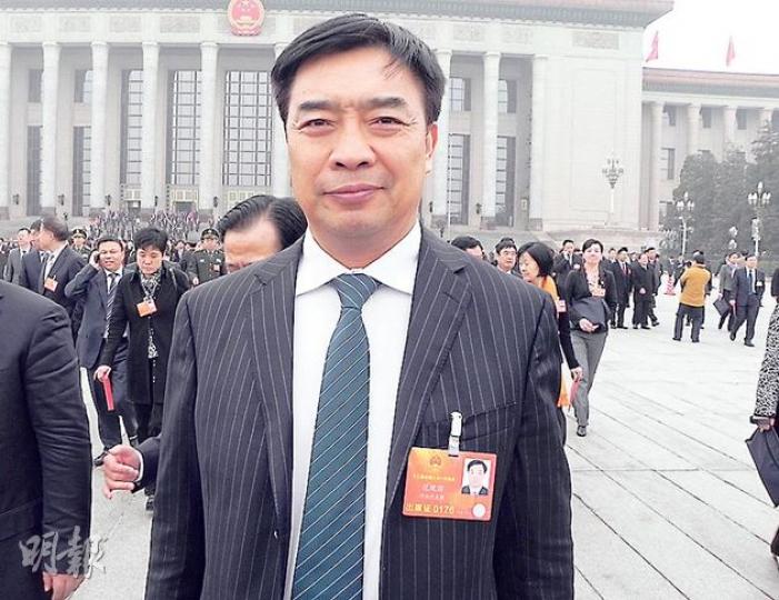 代表范現國表示,反對票反映對部門的期望。(明報記者攝)(明報製圖)(明報製圖) 代表范現國表示,反對票反映對部門的期望。(明報記者攝)(明報製圖)(明報製圖)