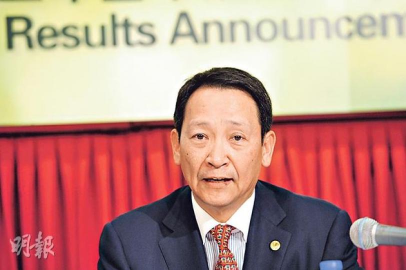 對於爭購春天的猜測,金鷹董事長王恒昨表示,得知王府井有意參與,他的收購意願就變成私人投資,因為自己不會做影響別人交易的事。(尹錦恩攝) 對於爭購春天的猜測,金鷹董事長王恒昨表示,得知王府井有意參與,他的收購意願就變成私人投資,因為自己不會做影響別人交易的事。(尹錦恩攝)