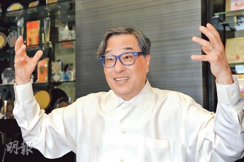 導演于仁泰表示千軍萬馬場面不難拍，要拍到一眾演員騎馬有型才是最難。（明報記者攝）