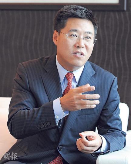來港13年的陳爽性格率直，未有一味唱好人民幣國際化，反而坦誠地指出長路漫漫。（葉家豪攝）