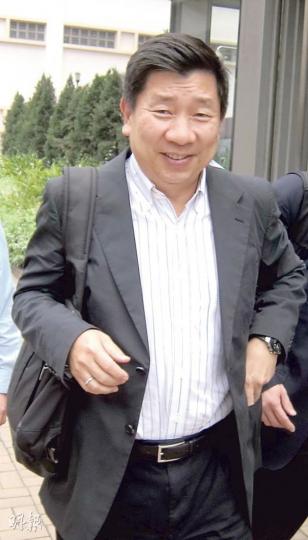 施熙禮（圖）去年駕駛價值逾300萬元的法拉利跑車，在北角衝燈釀成車禍，該車登記車主為瑞銀集團香港分行行政總裁，即其妻子施許怡敏。（林綺琪攝）