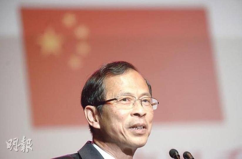 立法會主席曾鈺成昨日出席香港汕頭商會活動時,表示今日復會後將暫停會議,與全體議員商討處理拉布問題,強調做法一定符合法律和議事規則。(余俊亮攝) 立法會主席曾鈺成昨日出席香港汕頭商會活動時,表示今日復會後將暫停會議,與全體議員商討處理拉布問題,強調做法一定符合法律和議事規則。(余俊亮攝)