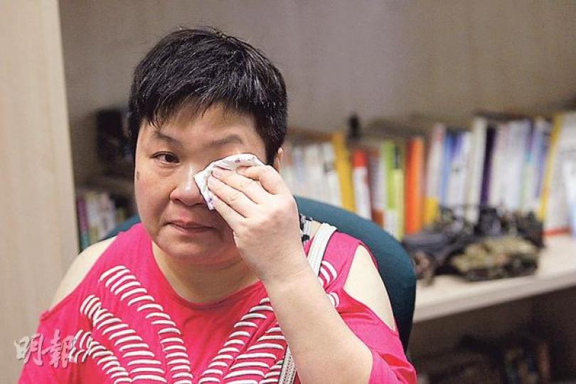 楊媽媽談到兒子患癌時一度哽咽，「自己患癌只是哭了3分鐘，但個仔有事我足足喊了幾日，幾日都睡不着，為人母親，我寧願那是自己」。  （李澤彤攝）