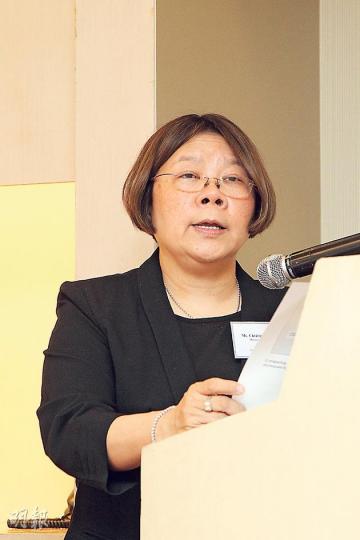 永旺董事總經理陳佩雯承認過去曾作錯誤投資，2011年中國經濟增長甚速令集團決定增開新店，但未料到之後兩年的經濟放緩，因而為業務帶來影響。（林俊源攝）
