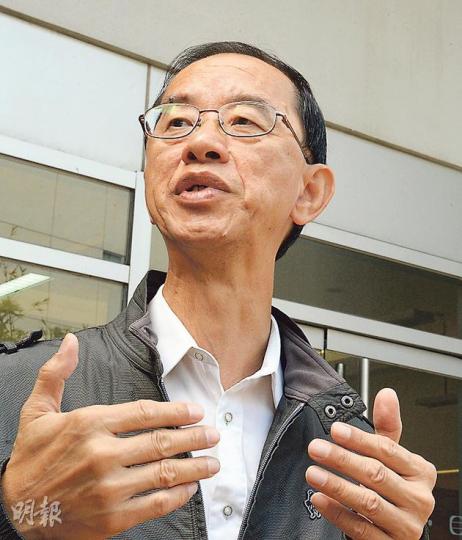 天文台前台長林超英昨表示,聽到發展局長陳茂波說有意見指可發展郊野公園建屋,整個人「彈起」,他希望特首梁振英信守參選承諾,不要令郊野公園淪陷。(劉焌陶攝) 天文台前台長林超英昨表示,聽到發展局長陳茂波說有意見指可發展郊野公園建屋,整個人「彈起」,他希望特首梁振英信守參選承諾,不要令郊野公園淪陷。(劉焌陶攝)