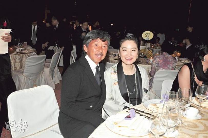 林青霞(右)坦言前晚是來捧林子祥(左)場。(攝影:梁迺楠) 林青霞(右)坦言前晚是來捧林子祥(左)場。(攝影:梁迺楠)