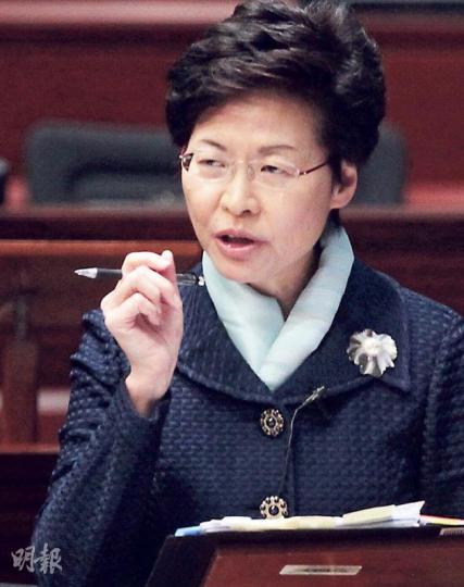 政務司長林鄭月娥反駁郭家麒言論,指是「誇張失實」,稱梁處理人質事件已盡力,他有必要回應言論,不容損害梁的憲制地位和管治威信。(郭慶輝攝)立法會昨日再次否決對特首梁振英的不信任議案,提出議案的公民黨議員郭家麒(圖)批評梁振英管治逾一年來施政欠佳,言論多次撕裂社會。(郭慶輝攝) 政務司長林鄭月娥反駁郭家麒言論,指是「誇張失實」,稱梁處理人質事件已盡力,他有必要回應言論,不容損害梁的憲制地位和管治威信。(郭慶輝攝)立法會昨日再次否決對特首梁振英的不信任議案,提出議案的公民黨議員郭家麒(圖)批評梁振英管治逾一年來施政欠佳,言論多次撕裂社會。(郭慶輝攝)