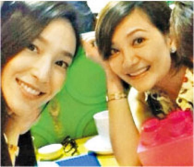 大肚婆吳佩慈(左)踢爆梁靜茹加入孕婦行列。(微博圖片) 大肚婆吳佩慈(左)踢爆梁靜茹加入孕婦行列。(微博圖片)