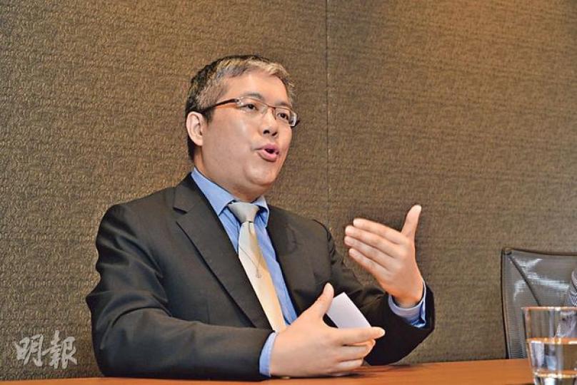 世界信用評級集團首席分析師何昊洺(圖)表示,集團定位是非主權信用評級機構,由私營機構出資組建,不會代表任何國家或政治經濟集團利益,大公作為創始股東角色在於和其他評級機構進行策略合作,不會干預評級。(黃志東攝) 世界信用評級集團首席分析師何昊洺(圖)表示,集團定位是非主權信用評級機構,由私營機構出資組建,不會代表任何國家或政治經濟集團利益,大公作為創始股東角色在於和其他評級機構進行策略合作,不會干預評級。(黃志東攝)