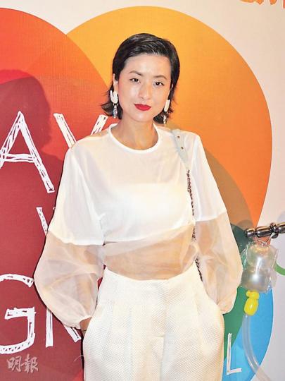 徐濠縈表示跑多一、兩個馬拉松後,才考慮為陳奕迅生BB。(攝影/記者﹕柯美) 徐濠縈表示跑多一、兩個馬拉松後,才考慮為陳奕迅生BB。(攝影/記者﹕柯美)