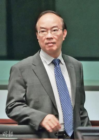 體育、演藝、文化及出版界議員馬逢國表示團體刪戲並非罕見,正聯絡業界了解事件,並會於立法會民政事務委員會跟進。(李澤彤攝) 體育、演藝、文化及出版界議員馬逢國表示團體刪戲並非罕見,正聯絡業界了解事件,並會於立法會民政事務委員會跟進。(李澤彤攝)
