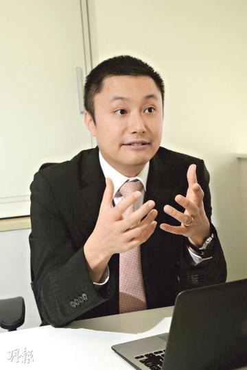 WeLab創辦人兼行政總裁龍沛智,去年辭去年薪逾百萬的銀行高管職位,創辦社交借貸公司WeLab。他說自己當老闆後,做出成績時更易有滿足感。(陳淑安攝)
WeLab創辦人兼行政總裁龍沛智,去年辭去年薪逾百萬的銀行高管職位,創辦社交借貸公司WeLab。他說自己當老闆後,做出成績時更易有滿足感。(陳淑安攝)