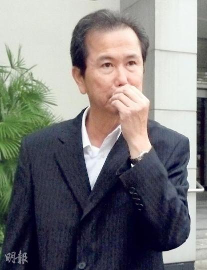 郵差陳雲暉(圖)涉騙取逾2000元加班津貼,他否認欺詐罪昨受審。(羅慧茵攝) 郵差陳雲暉(圖)涉騙取逾2000元加班津貼,他否認欺詐罪昨受審。(羅慧茵攝)