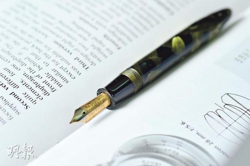 (鄧宗弘攝)Montblanc Green Bronze Celluloid(鄧宗弘攝)Pelikan Fountain Pen(鄧宗弘攝)Wahl Fountain Pen(鄧宗弘攝) (鄧宗弘攝)Montblanc Green Bronze Celluloid(鄧宗弘攝)Pelikan Fountain Pen(鄧宗弘攝)Wahl Fountain Pen(鄧宗弘攝)
