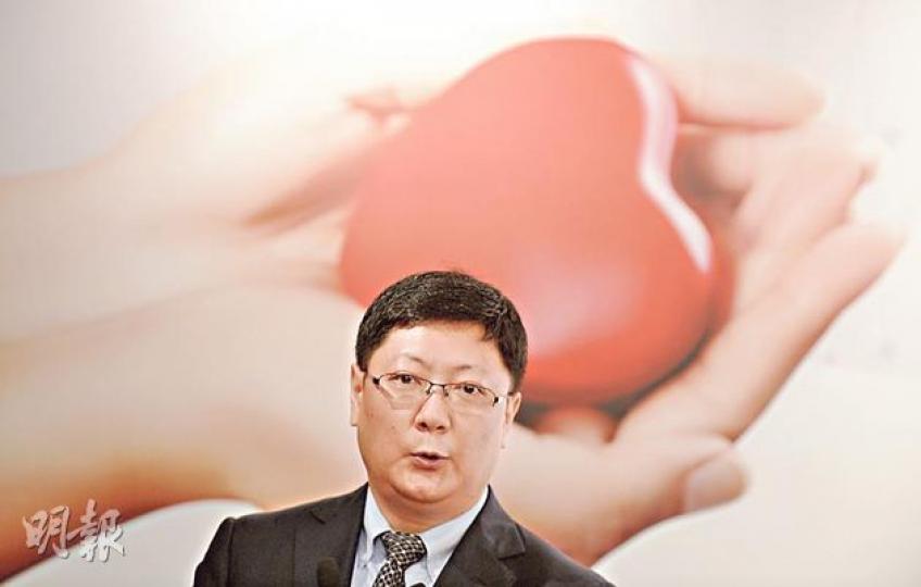 集資額近15億元、將公開發售2009萬股股份的鳳凰醫療,佔發行新股一成,未正式招股前已成為市場熱議的「概念股」。圖為主席兼行政總裁梁洪澤。(余俊亮攝) 集資額近15億元、將公開發售2009萬股股份的鳳凰醫療,佔發行新股一成,未正式招股前已成為市場熱議的「概念股」。圖為主席兼行政總裁梁洪澤。(余俊亮攝)