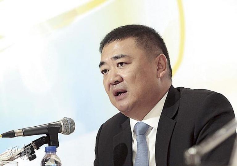 神州數碼首席執行官林楊昨在業績記者會上表示,市場增長乏力,行業競爭亦見激烈,預料未來毛利率仍然波動。(李澤彤攝) 神州數碼首席執行官林楊昨在業績記者會上表示,市場增長乏力,行業競爭亦見激烈,預料未來毛利率仍然波動。(李澤彤攝)