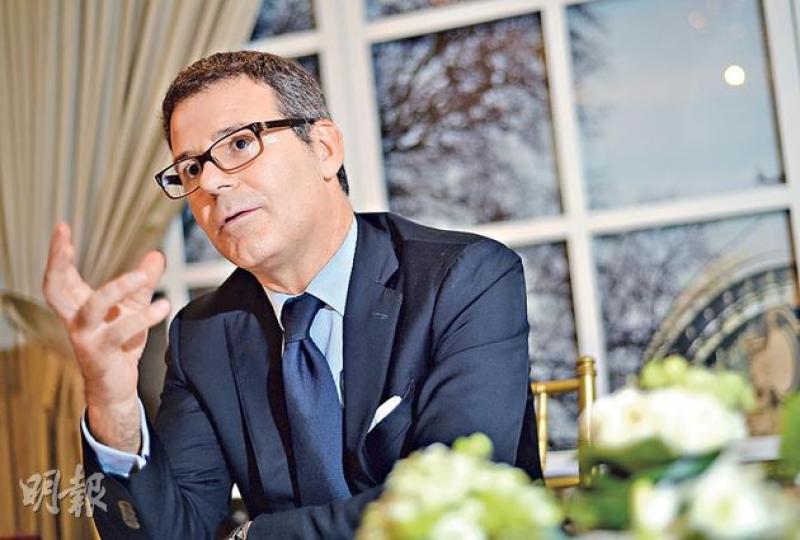 卡地亞形象、風格及傳承總監Pierre Rainero說他的工作就是要確保Cartier style得以傳承下去,延續品牌傳統之餘也要注入新意思,難怪他叫形象、風格及傳承總監。(盧翊銘攝) 卡地亞形象、風格及傳承總監Pierre Rainero說他的工作就是要確保Cartier style得以傳承下去,延續品牌傳統之餘也要注入新意思,難怪他叫形象、風格及傳承總監。(盧翊銘攝)