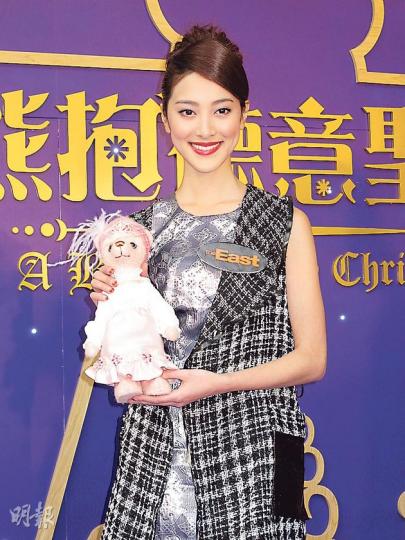 陳凱琳透露修讀藝訓班時要躺在地上扮乞丐。(攝影/記者﹕孫慧莊) 陳凱琳透露修讀藝訓班時要躺在地上扮乞丐。(攝影/記者﹕孫慧莊)