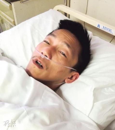 的士司機事後一直答非所問,語無倫次,一時自稱獨居,一時又說與友人同住;其母則稱他疑有濫藥習慣。(林智傑攝) 的士司機事後一直答非所問,語無倫次,一時自稱獨居,一時又說與友人同住;其母則稱他疑有濫藥習慣。(林智傑攝)