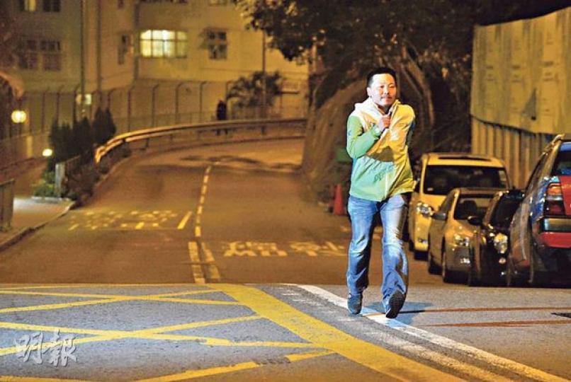 鼻咽癌康復者吳偉麟（圖）與28名癌症康復者及家屬組隊，參加下月16日的渣打香港馬拉松賽事，宣揚正面人生觀。（鄧宗弘攝）